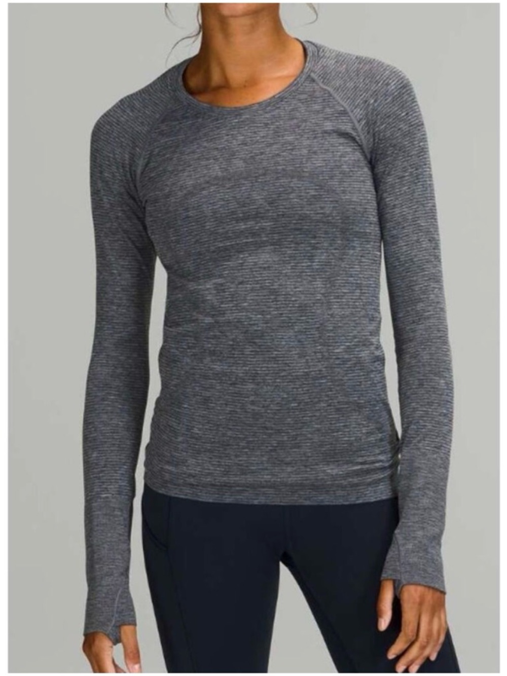 Lululemon Tetra Stripe Classic Navy
Grey 2.0 Swiftly Tech Long Sleeve Shirt 4